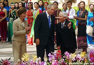 Mời xem văn nghệ